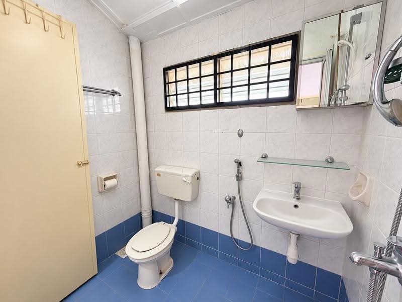 2-storey Terraced House for Sale in Rawang Perdana 2 (Rawang) - Coyee Wong - Bathroom - PropertyGuru.com.my