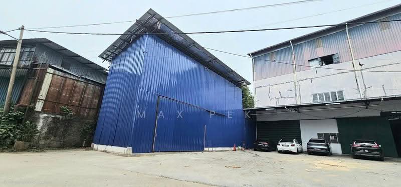 Warehouse for Rent in Kawasan Perindustrian Balakong (Balakong) - Max Pek - Exterior - PropertyGuru.com.my