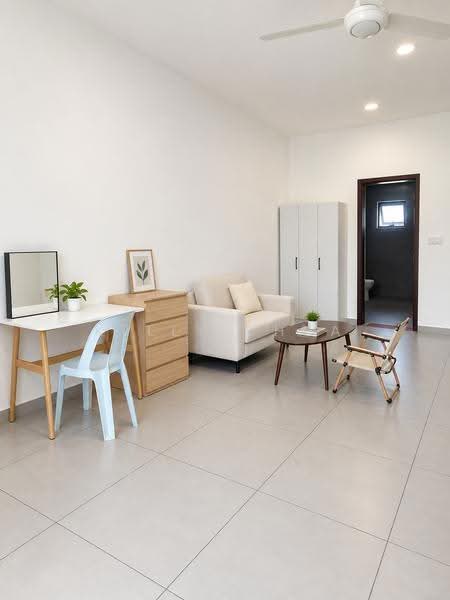 3-storey Terraced House for Rent in Batu 9 (Cheras) - Kelly Chua - Living Room - PropertyGuru.com.my