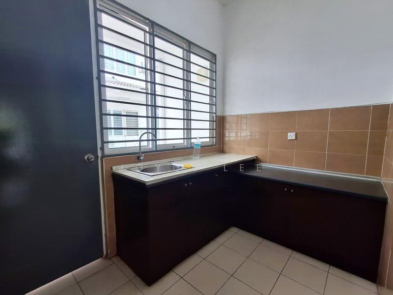 Rumah Teres 2-Tingkat untuk Disewa di Taman Tiara East (Semenyih) - Joyce Lee - Wet Kitchen - PropertyGuru.com.my