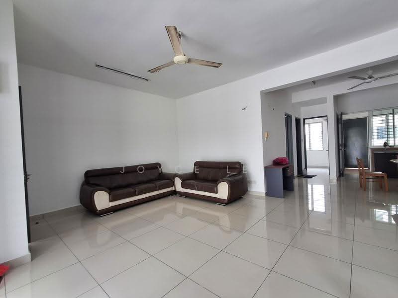 Rumah Teres 2-Tingkat untuk Disewa di Taman Tiara East (Semenyih) - Joyce Lee - Living Hall - PropertyGuru.com.my