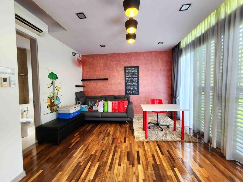 3-storey Terraced House for Sale in Lake Fields (Sungai Besi) - Edmund Lee - Living Room - PropertyGuru.com.my