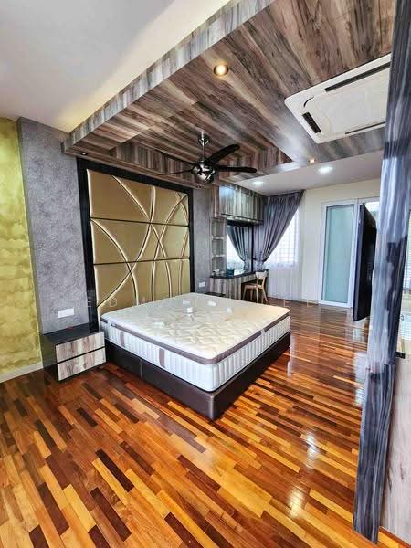 3-storey Terraced House for Sale in Lake Fields (Sungai Besi) - Edmund Lee - Bedroom - PropertyGuru.com.my
