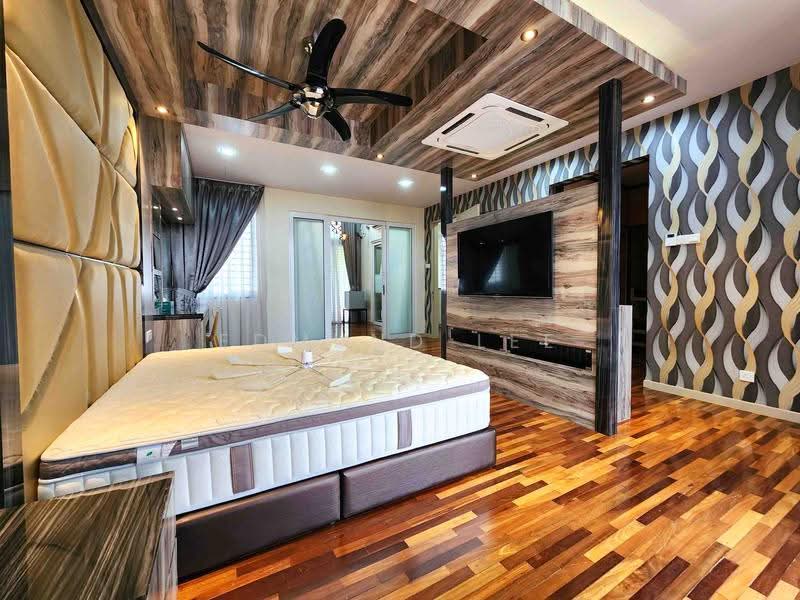 3-storey Terraced House for Sale in Lake Fields (Sungai Besi) - Edmund Lee - Bedroom - PropertyGuru.com.my