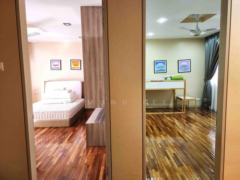 3-storey Terraced House for Sale in Lake Fields (Sungai Besi) - Edmund Lee - Bedroom - PropertyGuru.com.my