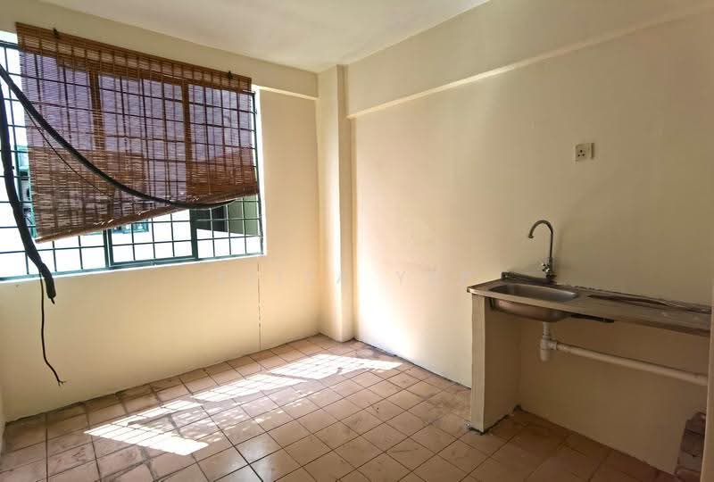 Kondominium untuk Dijual di Idaman Putera - Elisa Yap - Kitchen - PropertyGuru.com.my