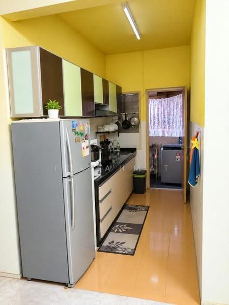 Pangsapuri untuk Dijual di Pangsapuri Seri Jasa - ITA AHMAT - Kitchen - PropertyGuru.com.my