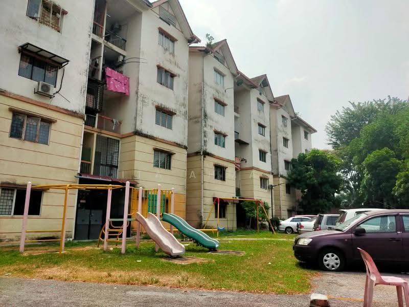Pangsapuri untuk Dijual di Pangsapuri Seri Jasa - ITA AHMAT - Exterior - PropertyGuru.com.my