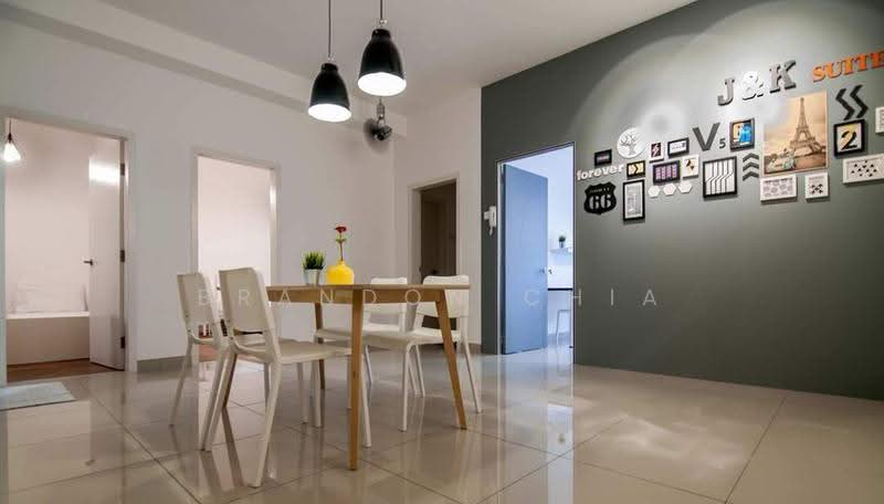 Kediaman Servis untuk Disewa di Utropolis Suites 1 - Brandon Chia - Dining Room - PropertyGuru.com.my