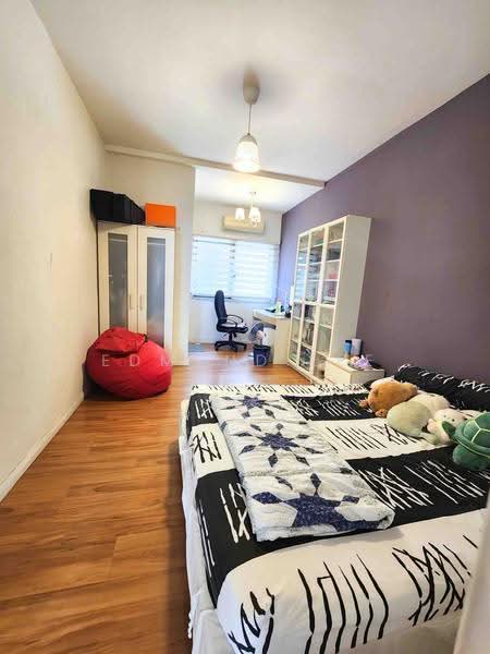 Rumah Teres 3-Tingkat untuk Dijual di Lake Fields (Sungai Besi) - Edmund Lee - Bedroom - PropertyGuru.com.my