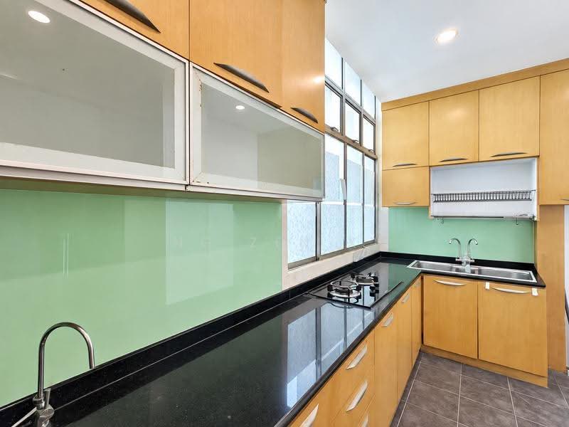 Pangsapuri untuk Disewa di Perling Apartment - NG ZEN XI - Kitchen - PropertyGuru.com.my