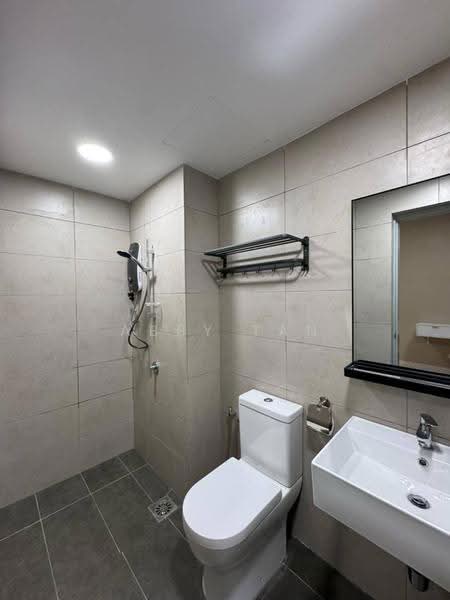 Kediaman Servis untuk Disewa di M Luna - Abby Tan - Bathroom - PropertyGuru.com.my