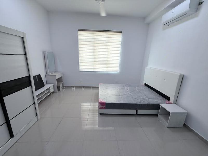 Kediaman Servis untuk Disewa di Mesahill - Chrix Soo - Bedroom - PropertyGuru.com.my