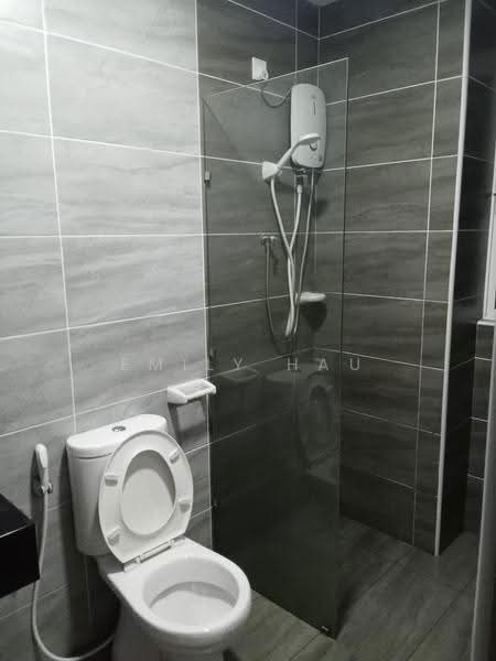 Kediaman Servis untuk Disewa di KSL Residence @ Daya - Emily Hau - Bathroom - PropertyGuru.com.my