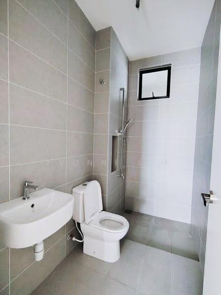 2-storey Terraced House for Sale in Bandar Seri Alam (Masai) - Yvonne Lim - Bathroom - PropertyGuru.com.my