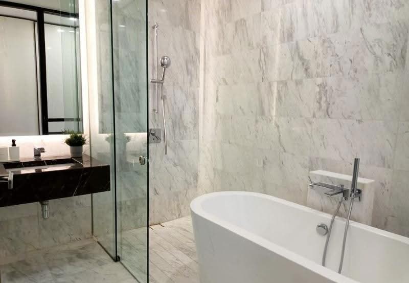 Service Residence for Rent at Banyan Tree Signatures - Ivan Lau - Bathroom - PropertyGuru.com.my