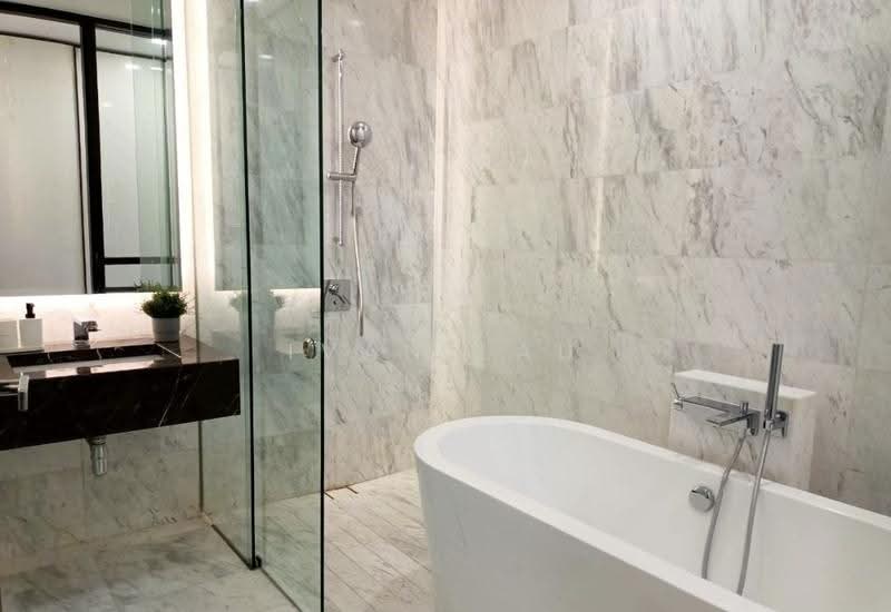 Service Residence for Rent at Banyan Tree Signatures - Ivan Lau - Bathroom - PropertyGuru.com.my