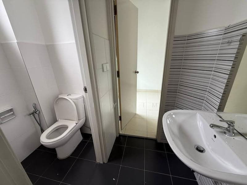 2-storey Terraced House for Rent in Iskandar Puteri (Nusajaya) (Johor) - Yiky Lim - Bathroom - PropertyGuru.com.my
