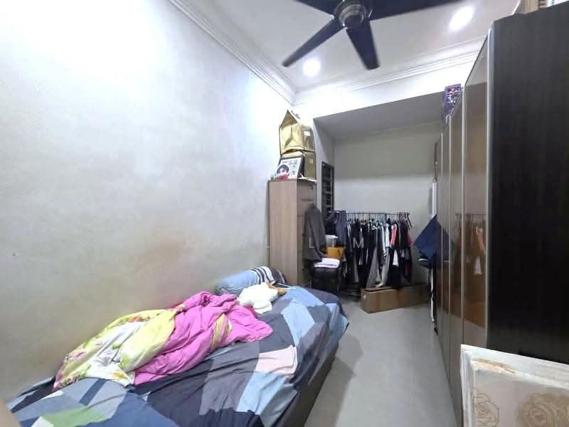 1-storey Terraced House for Sale in Taman Johor Jaya (Johor Bahru) - Karl Lim - Bedroom - PropertyGuru.com.my