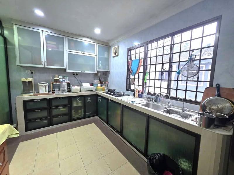 1-storey Terraced House for Sale in Taman Johor Jaya (Johor Bahru) - Karl Lim - Kitchen - PropertyGuru.com.my