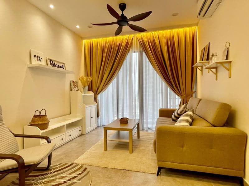 Kediaman Servis untuk Disewa di Millerz Square Serviced Residence - Sara Low - Living Room - PropertyGuru.com.my