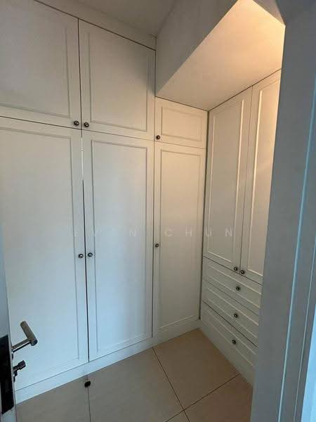 Pangsapuri untuk Dijual di Molek Pine 4 - Even Chun - PropertyGuru.com.my