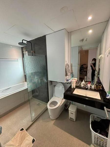 Pangsapuri untuk Dijual di Molek Pine 4 - Even Chun - PropertyGuru.com.my