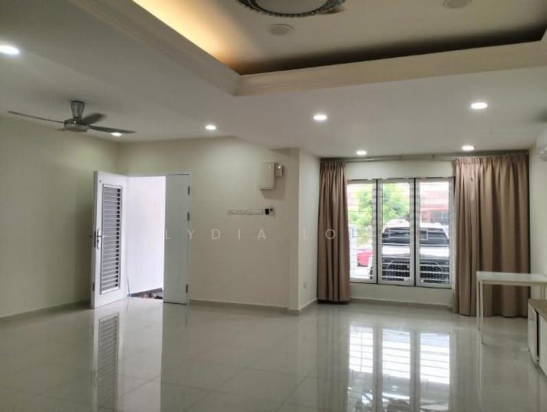 Rumah Teres 2-Tingkat untuk Disewa di Usj 20 (Subang Jaya) - Lydia Loo - Living Room - PropertyGuru.com.my