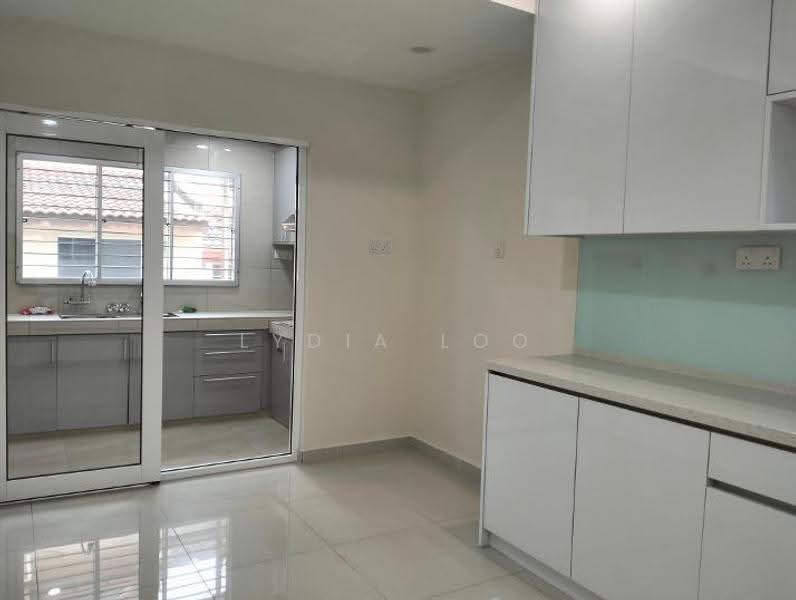 Rumah Teres 2-Tingkat untuk Disewa di Usj 20 (Subang Jaya) - Lydia Loo - Kitchen - PropertyGuru.com.my