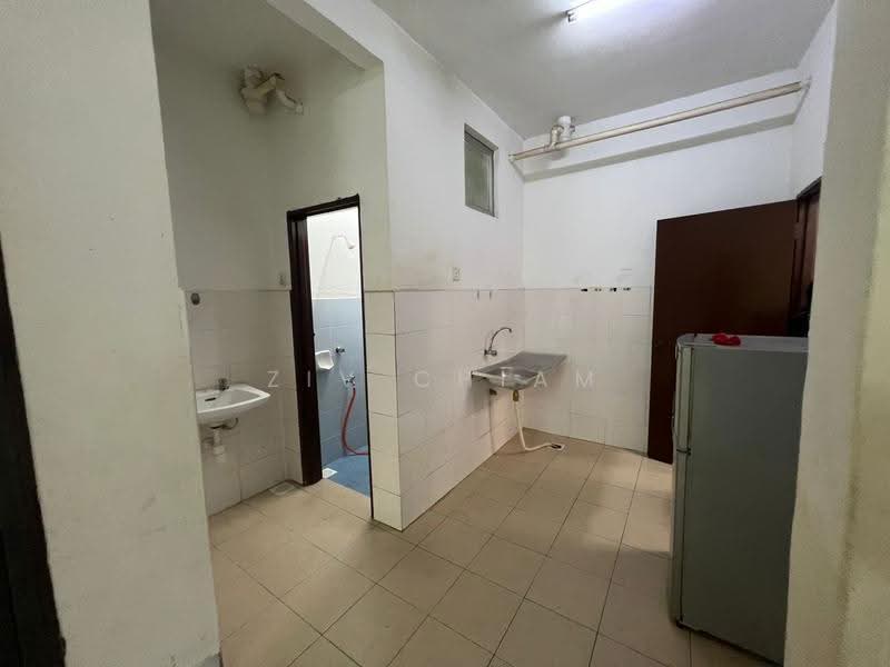Flat for Sale at Permas Sentral - Ziv Chiam - Kitchen - PropertyGuru.com.my