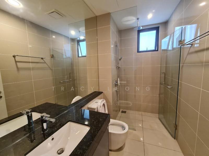 Service Residence for Sale at The Park 2 - Tracy Leong - Bathroom - PropertyGuru.com.my