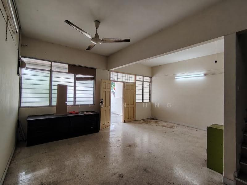 2-storey Terraced House for Sale in Island Park (Jelutong) - Steven Hng - Interior - PropertyGuru.com.my