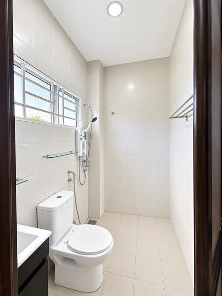 Rumah Teres untuk Dijual di Sungai Buloh (Selangor) - Zalina Zubaidi - Bathroom - PropertyGuru.com.my