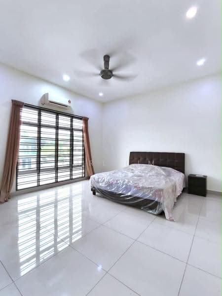 Cluster House for Sale in Taman Seri Austin (Tebrau) - Karl Lim - Bedroom - PropertyGuru.com.my