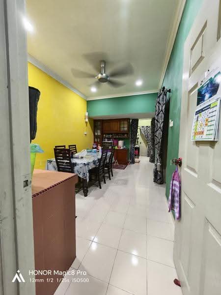 Rumah Teres 1-Tingkat untuk Dijual di Kuantan (Pahang) - Izzat Azman - Dining Room - PropertyGuru.com.my