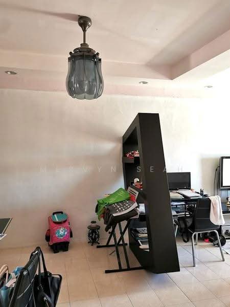 Pangsapuri untuk Dijual di Krystal Suria - Mervyn Seah - Study - PropertyGuru.com.my
