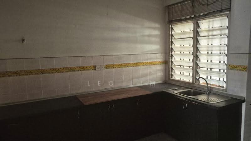 Rumah Teres 2-Tingkat untuk Disewa di Bandar Mahkota Cheras (Cheras) - Leo Lim - Kitchen - PropertyGuru.com.my