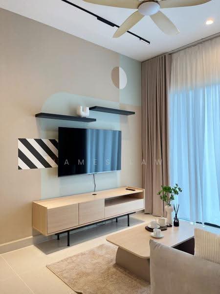 Kediaman Servis untuk Dijual di Hampton Height Damansara - James Law - Living Room - PropertyGuru.com.my