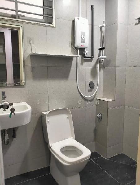 Rumah Teres 2-Tingkat untuk Disewa di Usj 20 (Subang Jaya) - Gary Gan - Bathroom - PropertyGuru.com.my
