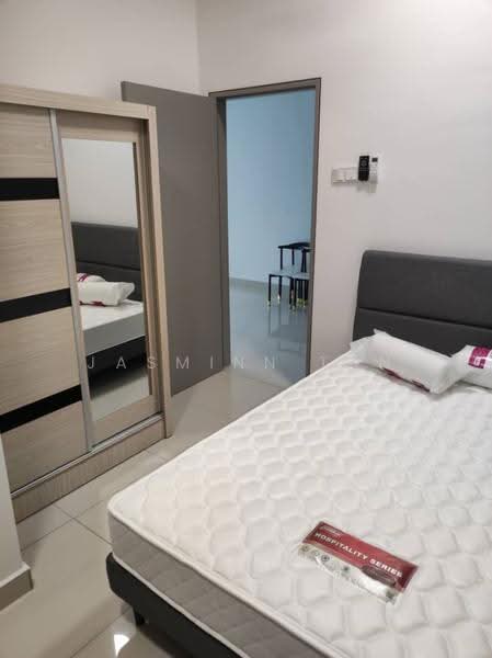 Pangsapuri untuk Disewa di D7 (D'Seven Lagoon Perdana) - Jasminn Tan - Bedroom - PropertyGuru.com.my