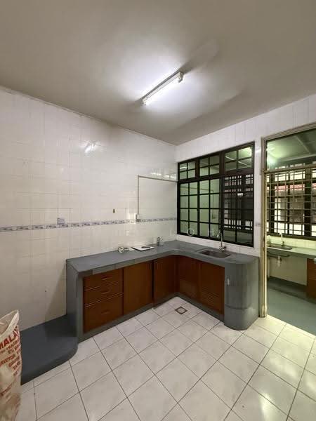Rumah Teres 2-Tingkat untuk Disewa di Taman Perling (Perling) - Max Loh - Kitchen - PropertyGuru.com.my