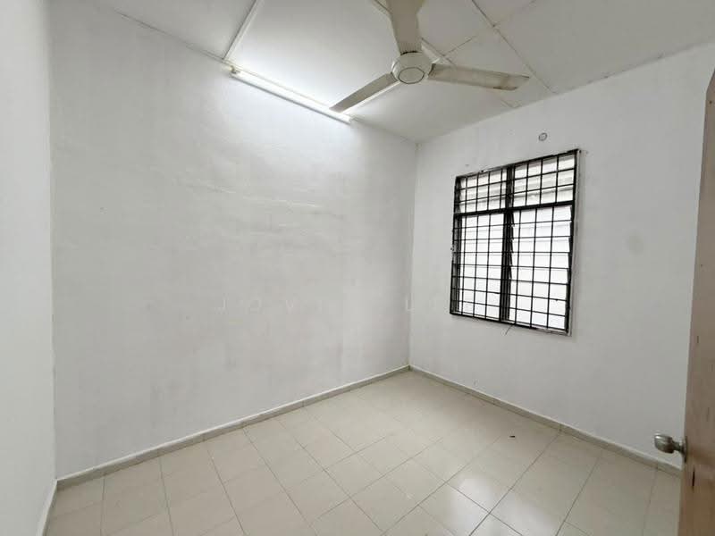 1-storey Terraced House for Sale in Taman Seruling Emas (Sungai Jawi) - Jovin Lee - Interior - PropertyGuru.com.my