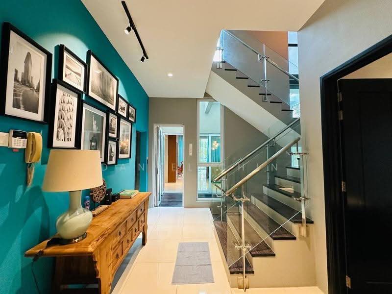 Twin Villas for Rent in Taman Melawati (Ulu Kelang) - Daniel Chin - Entrance - PropertyGuru.com.my