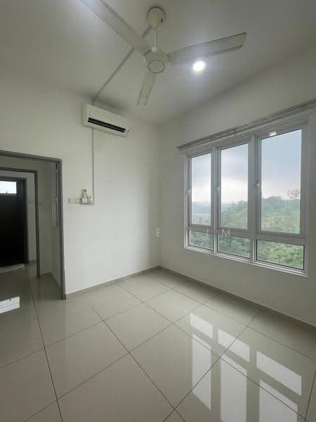 Condominium for Rent at Iris Residence - Wayne Lim - Interior - PropertyGuru.com.my