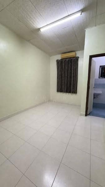 2-storey Terraced House for Sale in Taman Bestari Indah (Ulu Tiram) - Pauline Ng - Interior - PropertyGuru.com.my