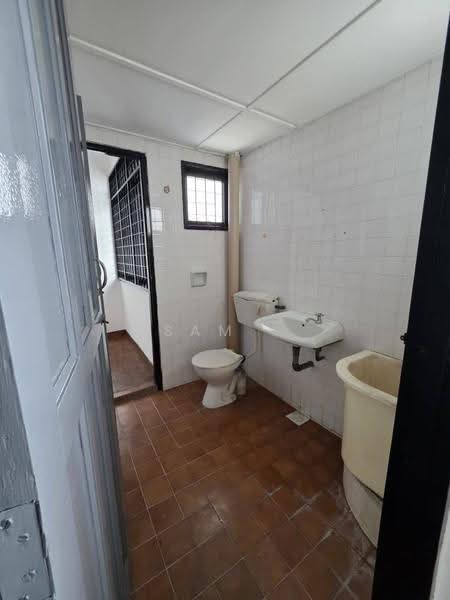 2-storey Terraced House for Sale in Ipoh (Perak) - Sam . - Bathroom - PropertyGuru.com.my