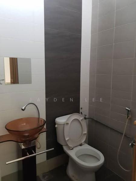 Rumah Teres 2-Tingkat untuk Dijual di Taman Wawasan (Puchong) - Jayden Lee - Bathroom - PropertyGuru.com.my