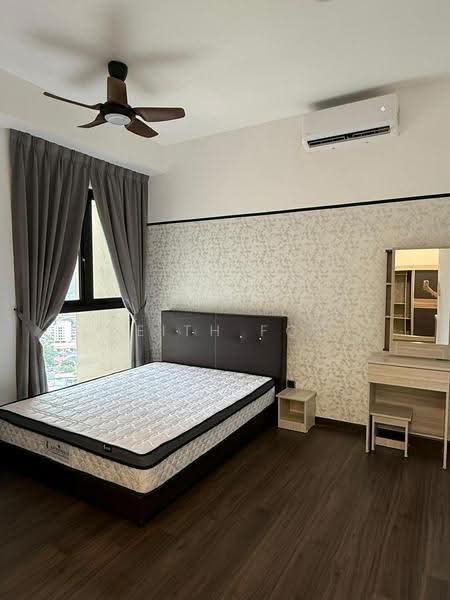Kediaman Servis untuk Dijual di Duta Park Residences - Keith Foo - Bedroom - PropertyGuru.com.my