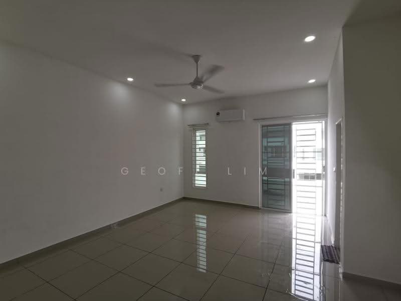 1-storey Terraced House for Rent in Seremban (Negeri Sembilan) - Geoff Lim - Living Room - PropertyGuru.com.my