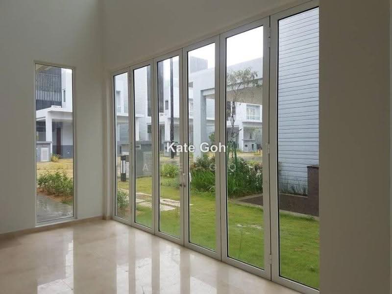 Bungalow House untuk Dijual di Lakefront Villa (Cyberjaya) - Hui Thing Goh - PropertyGuru.com.my